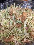 Ensalada de Repollo y Celery con Camarones