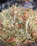 Ensalada de Repollo y Celery con Camarones
