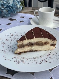 Une photo de Tiramisu au café et amaretto 🇮🇹