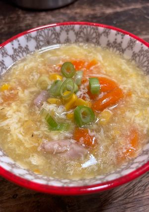 Tojásos csirkehúsleves kukoricával (kínai) recept fotója
