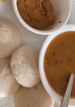 A picture of Idli sambar.