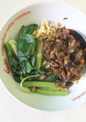 Foto resep Mie jamur kaldu sayuran