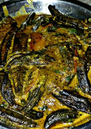 A picture of Bhindi in Mustard Sauce.