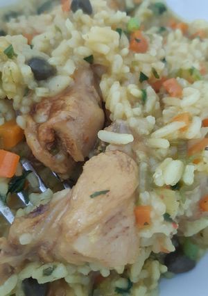 Una foto de Arroz con pollo Guayanes 🇻🇪