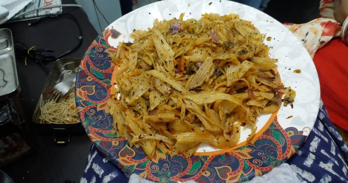 Onion garlic pasta Recipe by Aritri ballav Cookpad