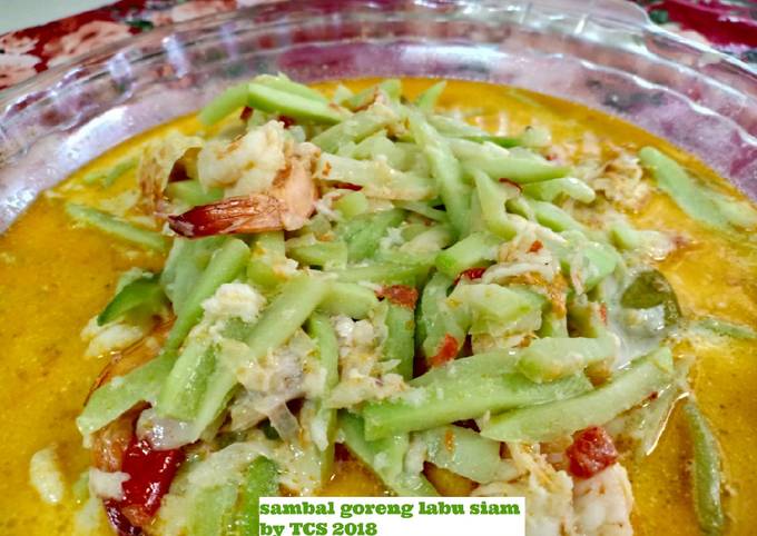 Resep Sambal Goreng Labu Siam Oleh Yeni Meliani Tcs Tres Chicas Sholeha Cookpad