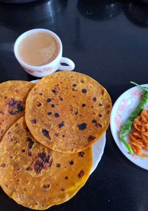 A picture of Thepla with Tea.