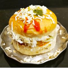 A picture of Cheesy Veggie Burgur.