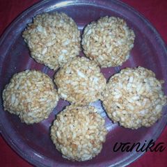 Puffed rice flakes ladoo A picture of Puffed rice flakes ladoo.
