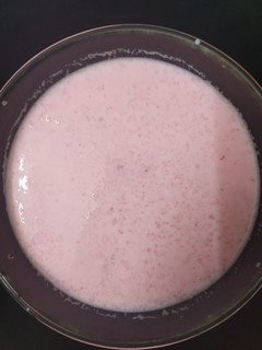 ரோஸ் மில்க் ஷேக் (Rose milk shake Recipe in Tamil) செய்முறை முக்கிய புகைப்படம்