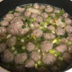 A picture of Bakso sapi.