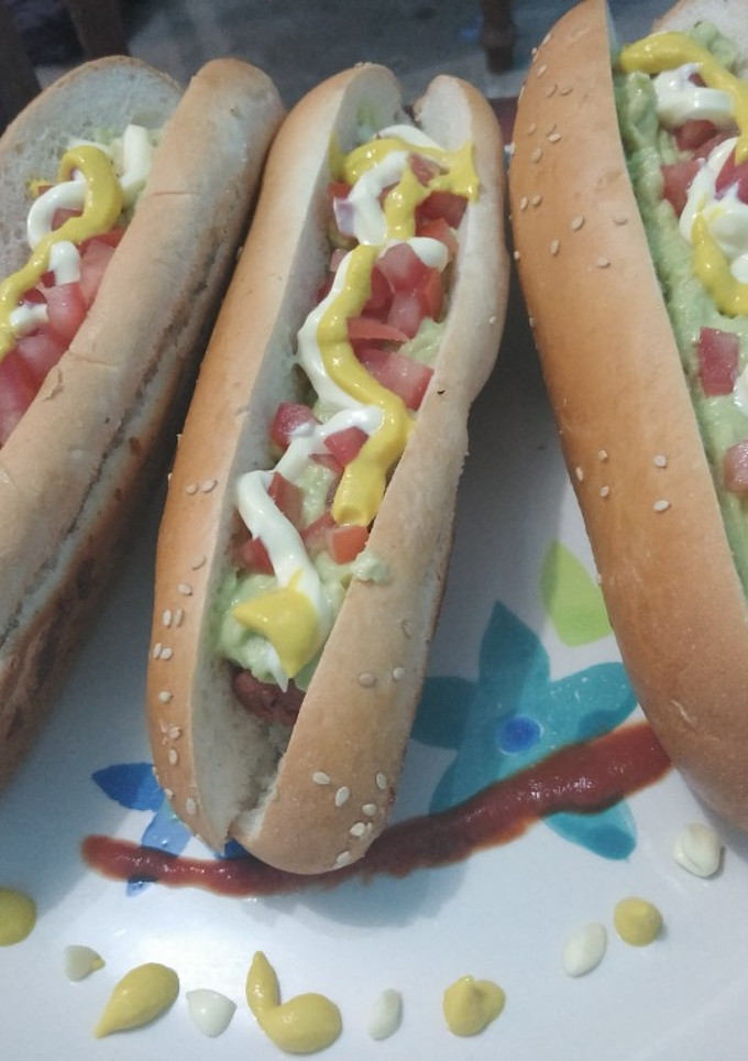 Una foto de Hot dog chileno (COMPLETO)