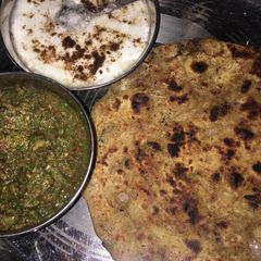 A picture of Stuffed paratha.