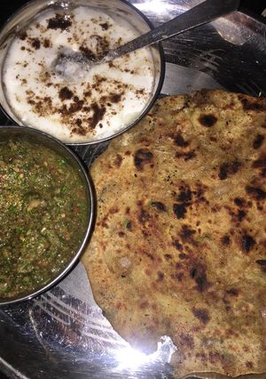 A picture of Stuffed paratha.