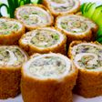 Rollos de carne con tortilla de huevos y champiñones