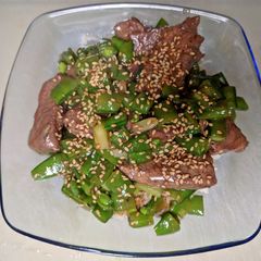 A picture of Beef and Sugar Snap Peas.