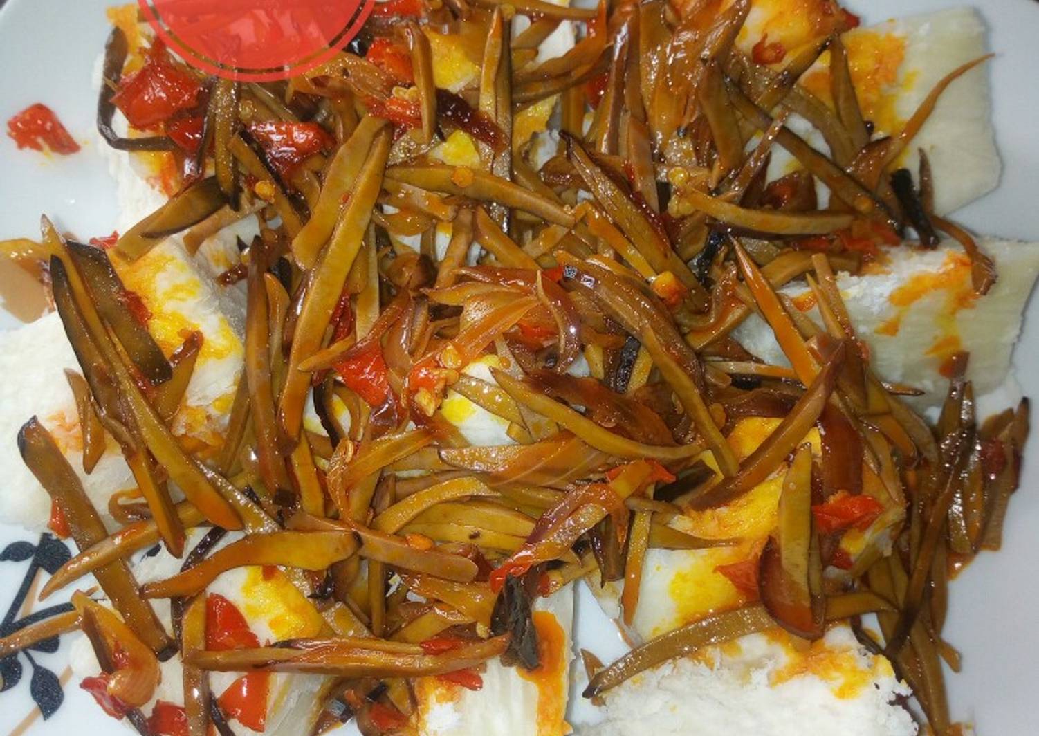 Boiled yam and ugba sauce (African oilbean seed) Recipe by Andrea💛
