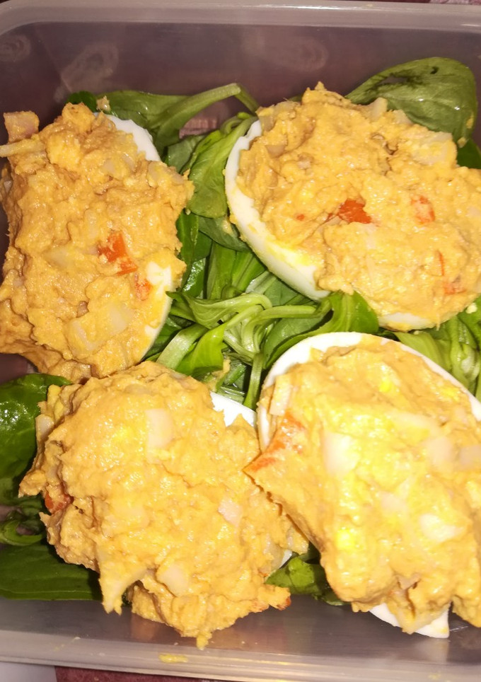 Una foto de Huevos rellenos