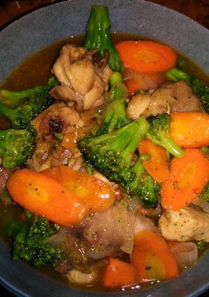 Foto resep Tumis ayam brokoli ala ndp