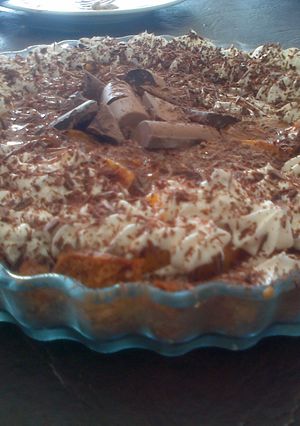 Una foto de Tarta de duraznos y crema