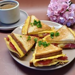 A picture of How Do You Like This Easy Breakfast Idea?.