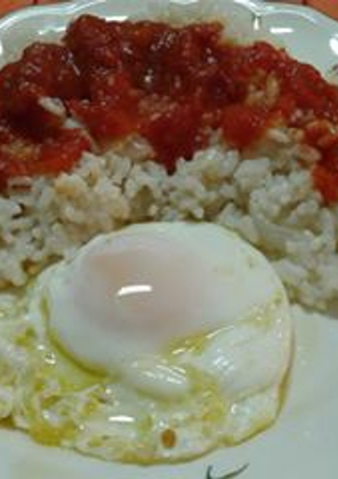 Una foto de Arroz a la cubana