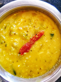 பீர்க்கங்காய் பருப்பு கூட்டு (Peerkankaai parupp koottu recipe in tamil) செய்முறை முக்கிய புகைப்படம்
