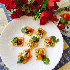A picture of Creamy cracker pizza 😋😋(Indian veg pizza creamy crackers).