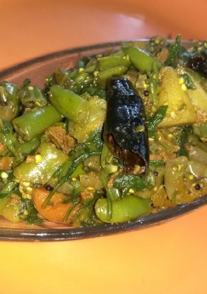 A picture of Palak veg fry.
