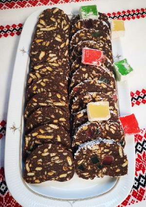 O poză a rețetei Salam de biscuiți rețeta copilăriei.