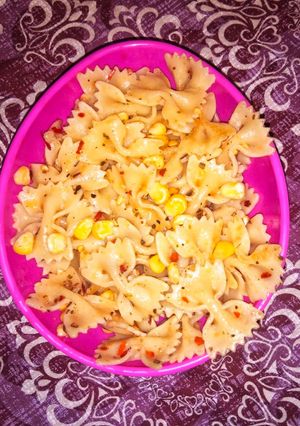 A picture of Pasta Aglio e' Olio.