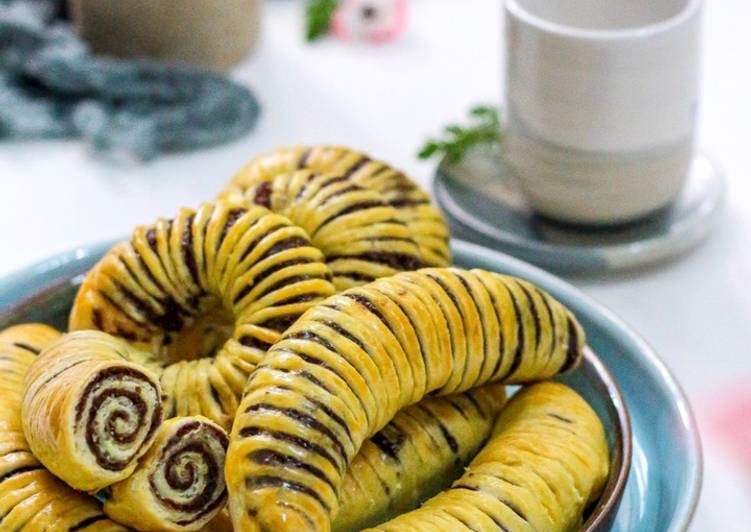 Filipino Choco Bread