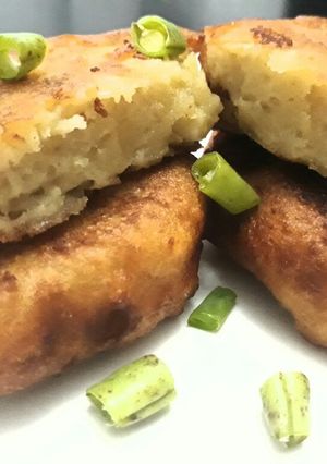 A picture of Irish potatoes balls.