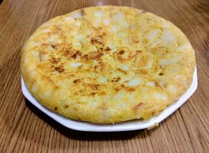 Foto principal de Tortilla de patata y harina de garbanzo sin huevo