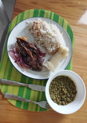 Una foto de Almuerzo con pescado de mar