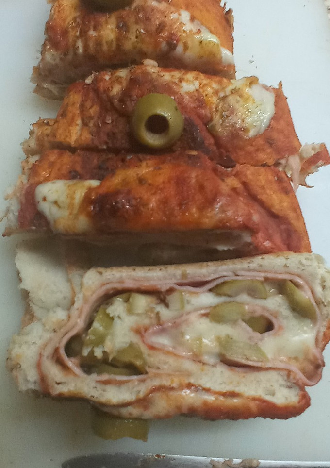 Una foto de Pizza rellena fácil !!!!