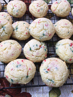 A picture of Cake Mix Birthday Cake CookiesOr Holiday cake cookies.