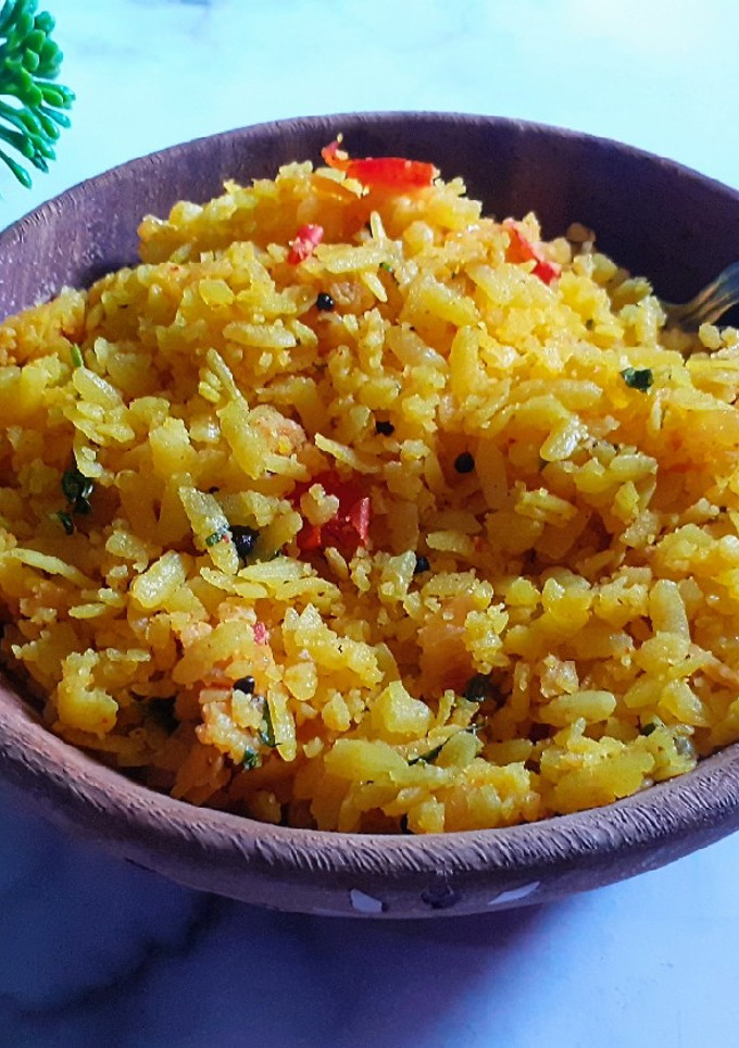 A picture of Kanda poha.