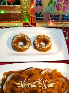 A picture of Besan ka halwa.
