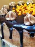 Hide & seek biscuit cake