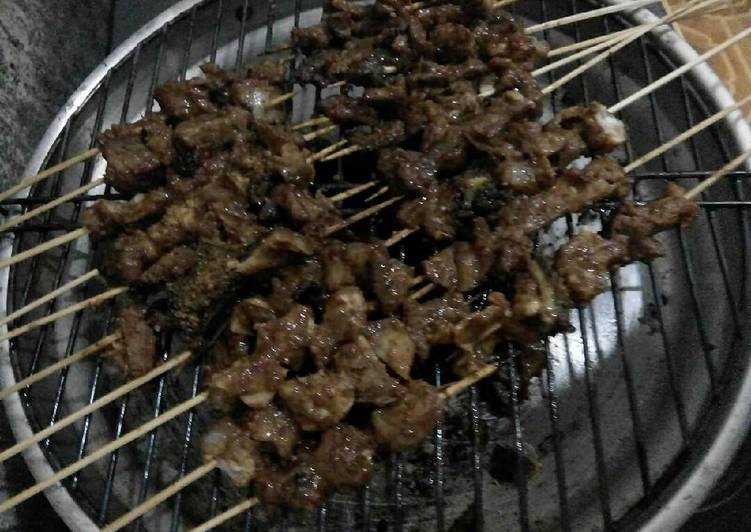 Sate kambing saos kacang