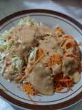 Memanfaatkan Sisa Selai Kacang Jadi Saus Salad