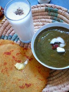 A picture of Makki ki roti Sarso da saag.