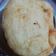 A picture of Puffy bhatura.