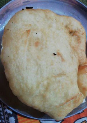 A picture of Puffy bhatura.