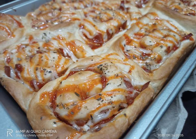 Resepi:  Pizza roll  Enak