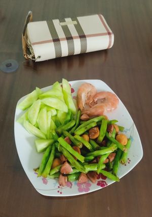 Hình của món Bữa trưa.