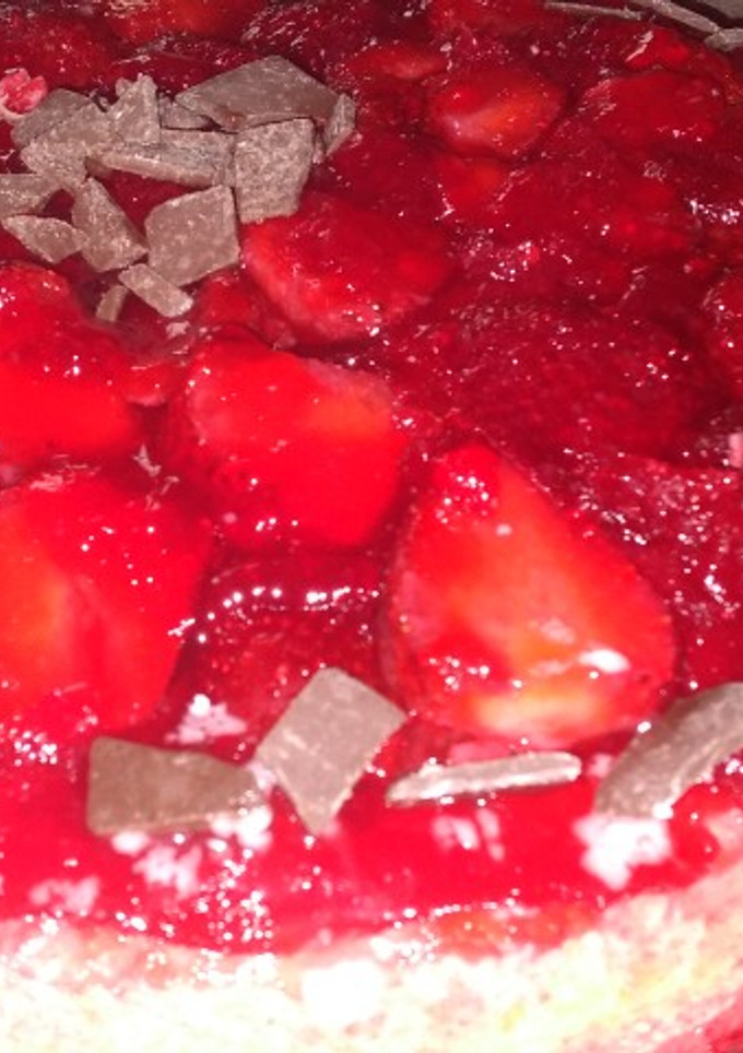 Una foto de Torta de frutillas!!🍓🍓