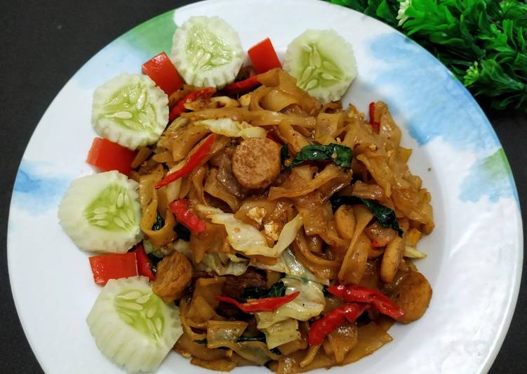 Bahan Kwetiaw Goreng Bumbu Rendang | Cara Membuat Kwetiaw Goreng Bumbu Rendang Yang Lezat Sekali