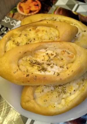 صورة لوصفة مناقيش بالجبنة والزعتر بعجينة هشة وقطنية ولذيذة 😋❤️